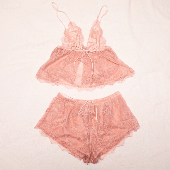 Victoria's Secret sheer lace cami & short set, rose tan - Picture 4 of 6